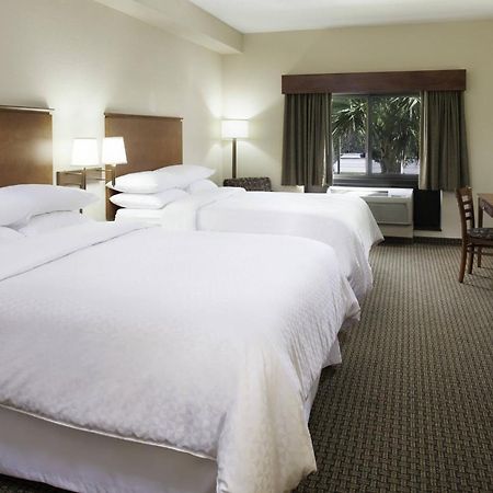 Four Points By Sheraton Fort Myers Airport Eksteriør bilde