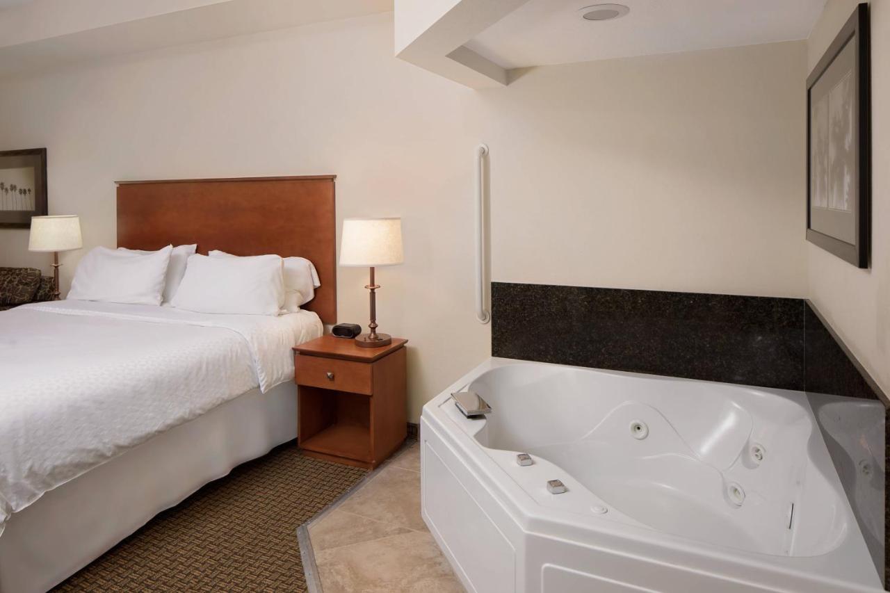 Four Points By Sheraton Fort Myers Airport Eksteriør bilde